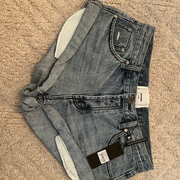 One Teaspoon - Picture 2 of 3